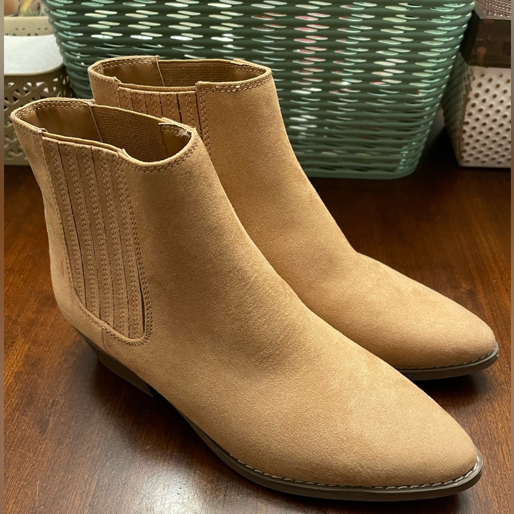 NWOT Universal Thread Alena Tan Western Boots - Picture 2 of 8